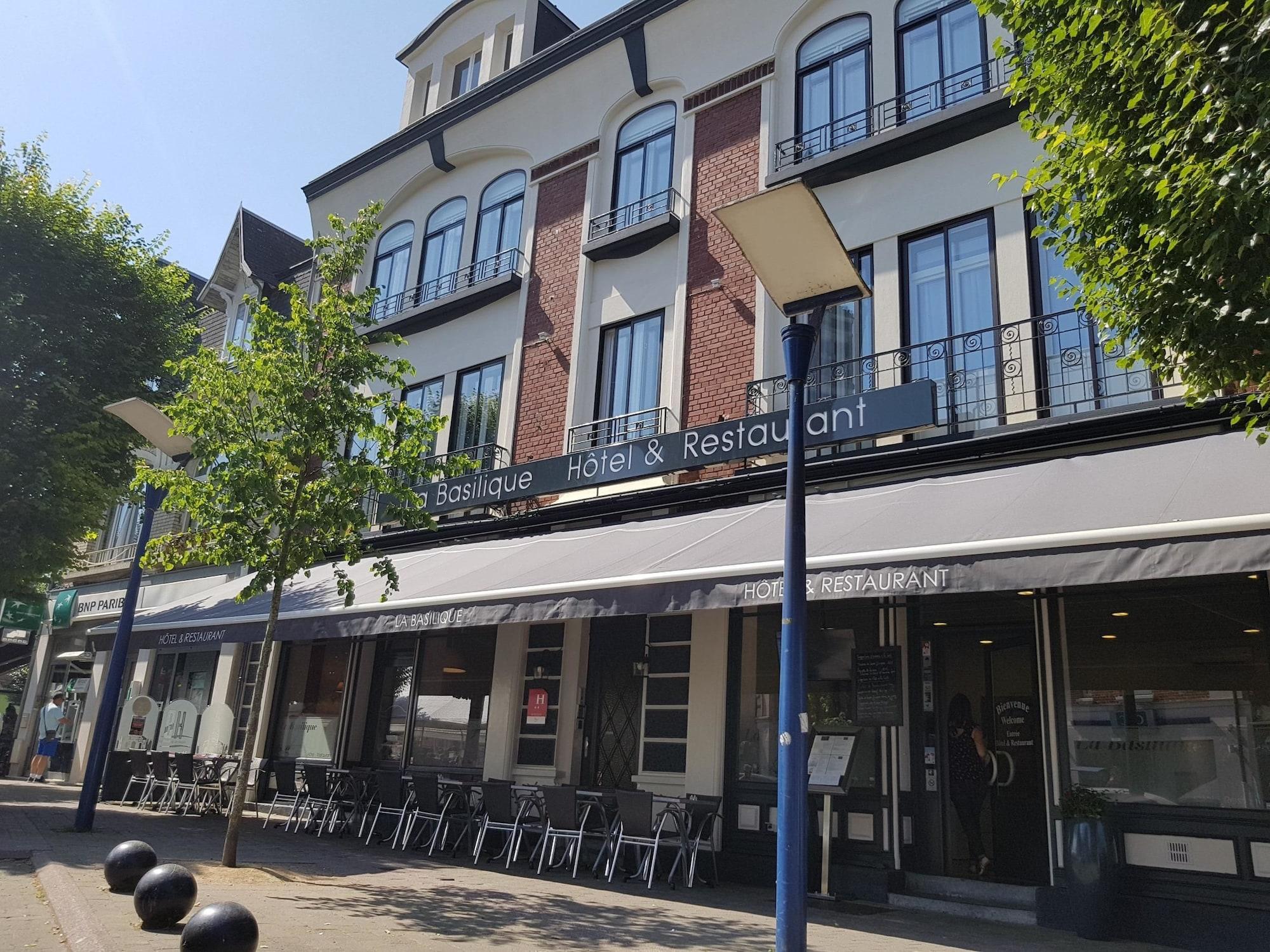 Vista Exterior Hotel & Restaurant de la Basilique