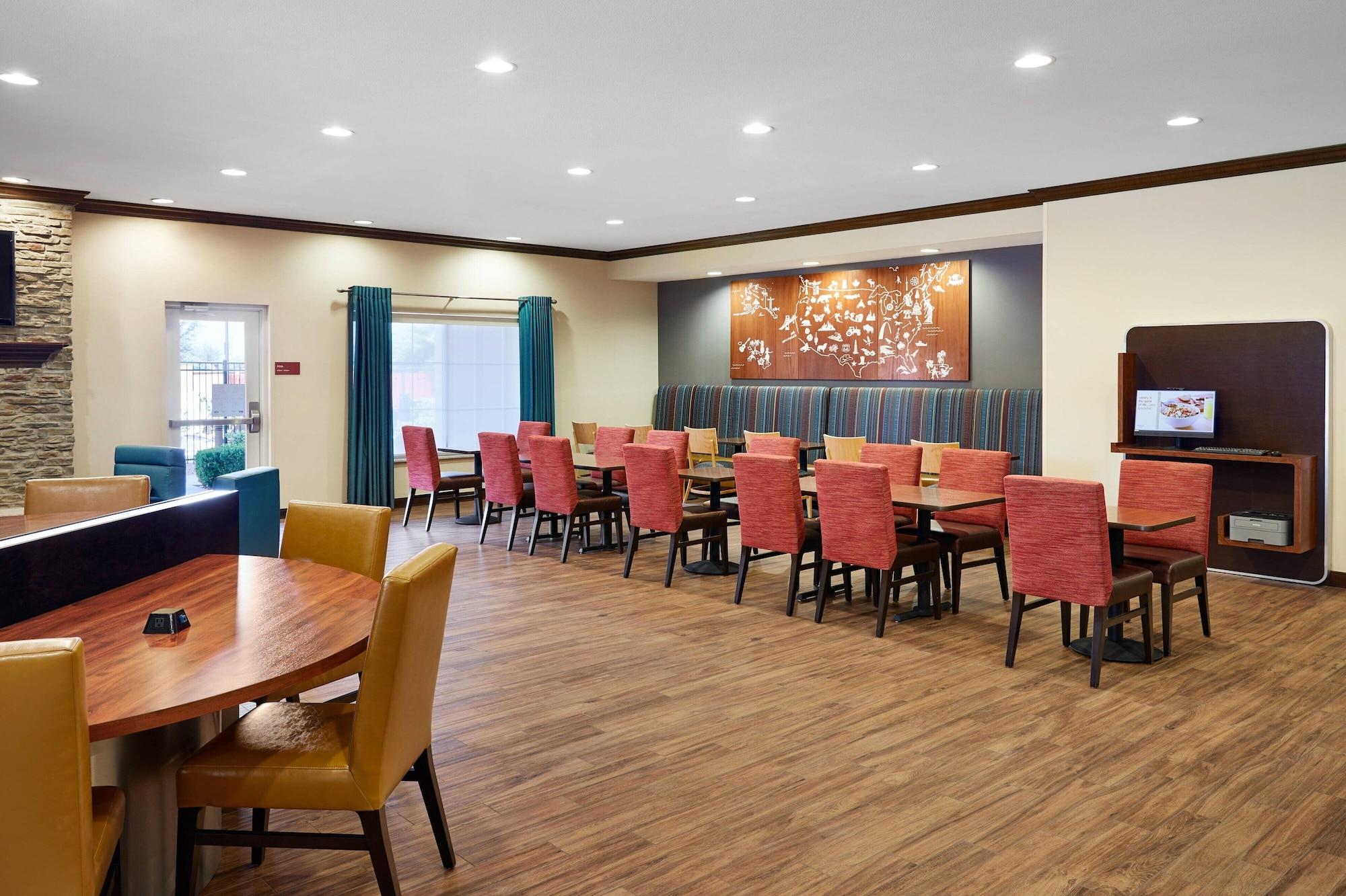 Restaurant TownePlace Suites Midland