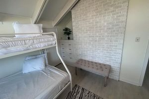 Alquiler Vacacional - Waterfront Modern Reservoir Retreat with boat dock & fishing pier, Pet Friendly