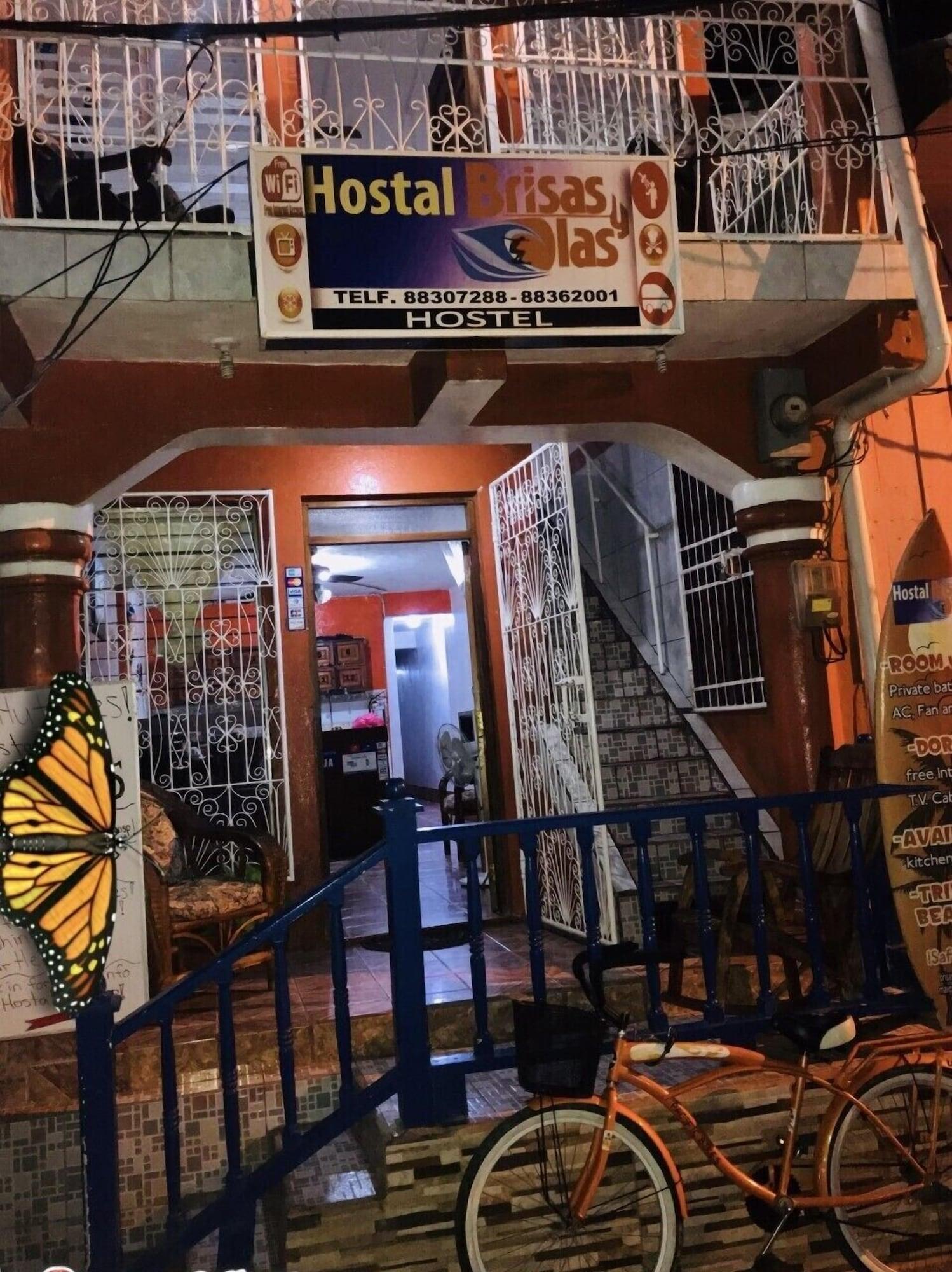 Varios Hostal Brisas y Olas - Hostel