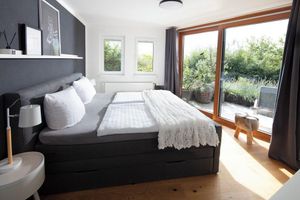 Alquiler Vacacional - Oak Tree vacation home, modern Eifel chalet with sauna, whirlpool and pure nature