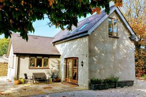 Alquiler Vacacional - Honey cottage is just 3 miles from Amlwch on the northern coast of Anglesey.