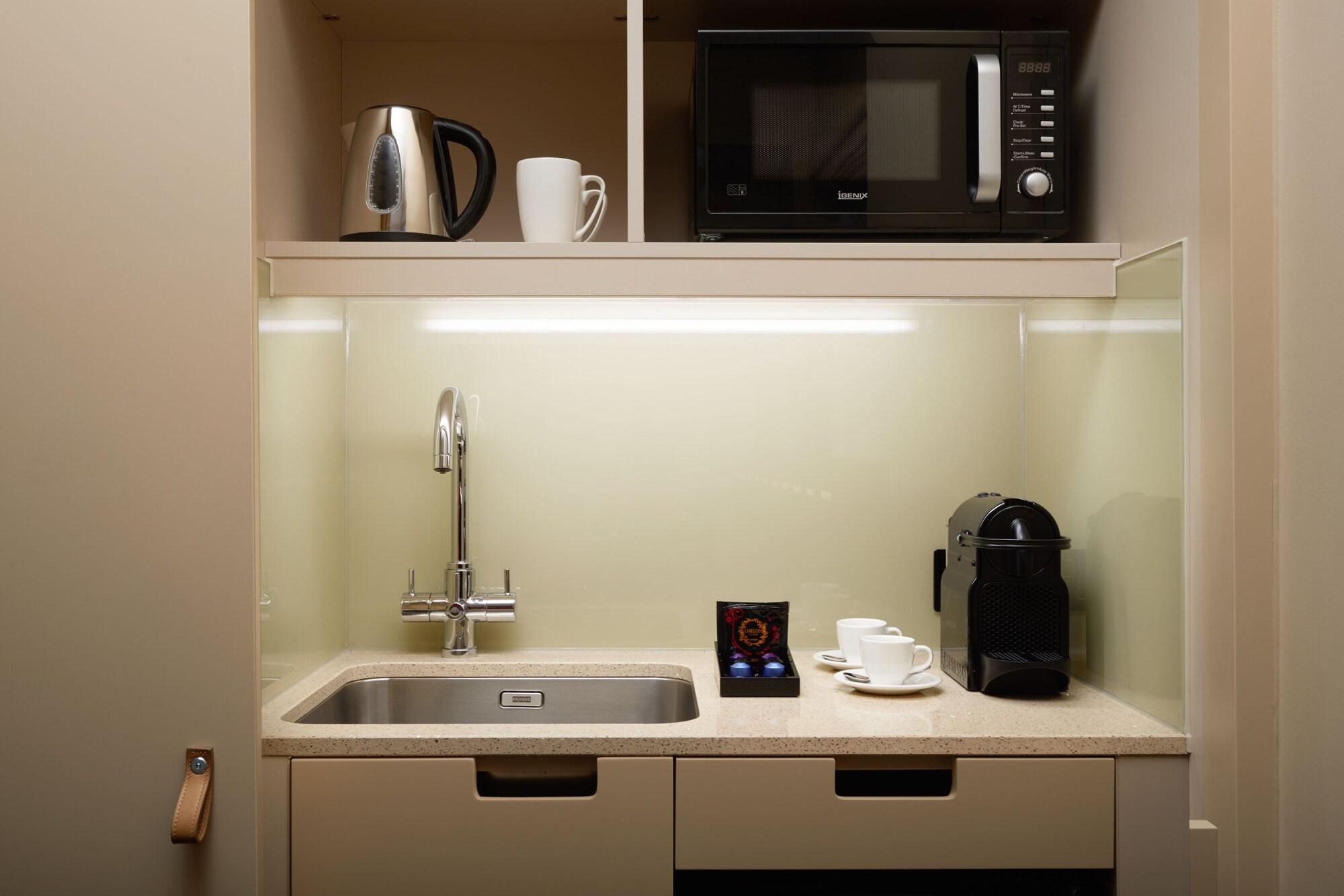 Equipamiento de Habitación The Resident Victoria