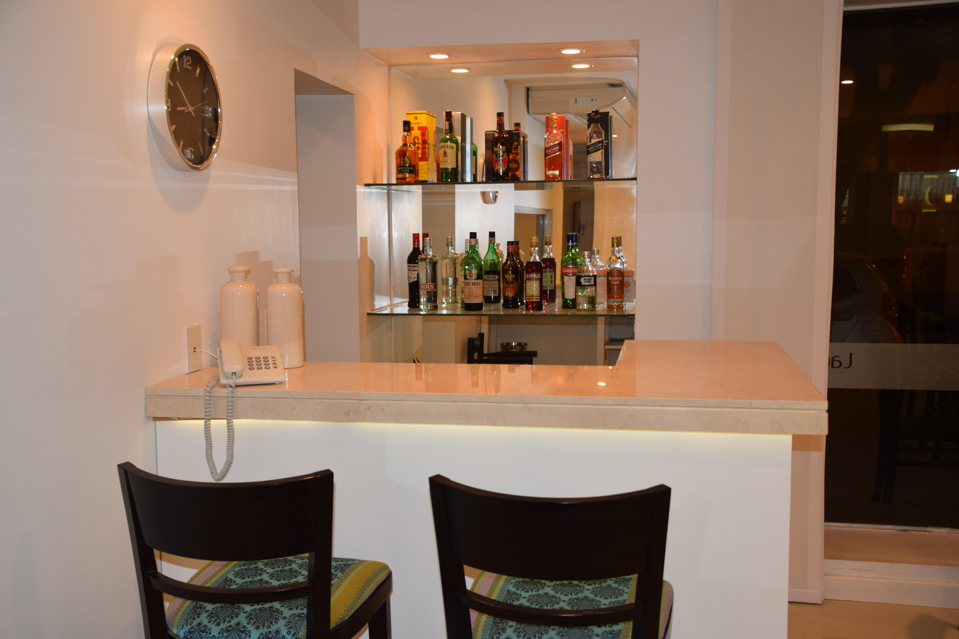 Bar/Salón Laguna Hotel