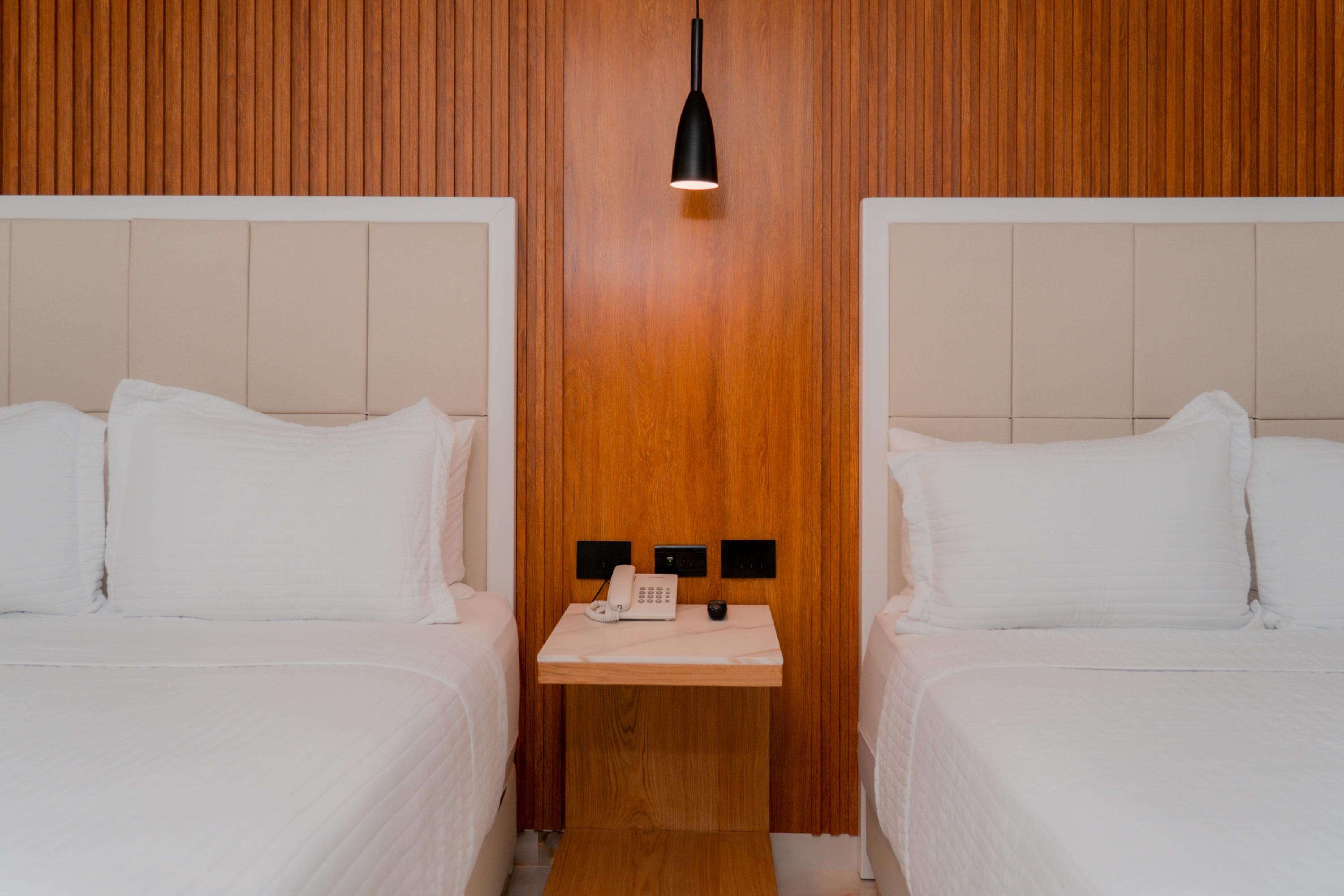 Habitación Hotels 111