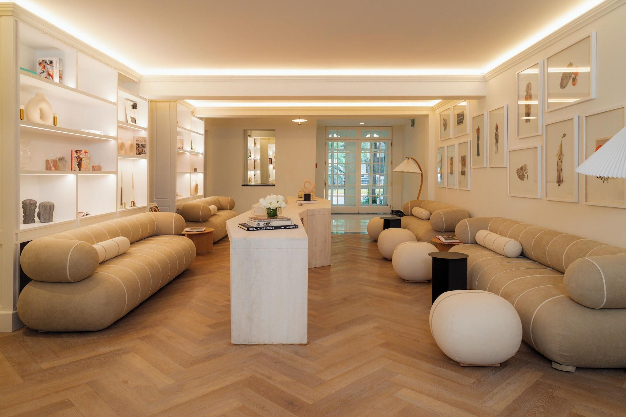 Vista Lobby Casona Roma Norte