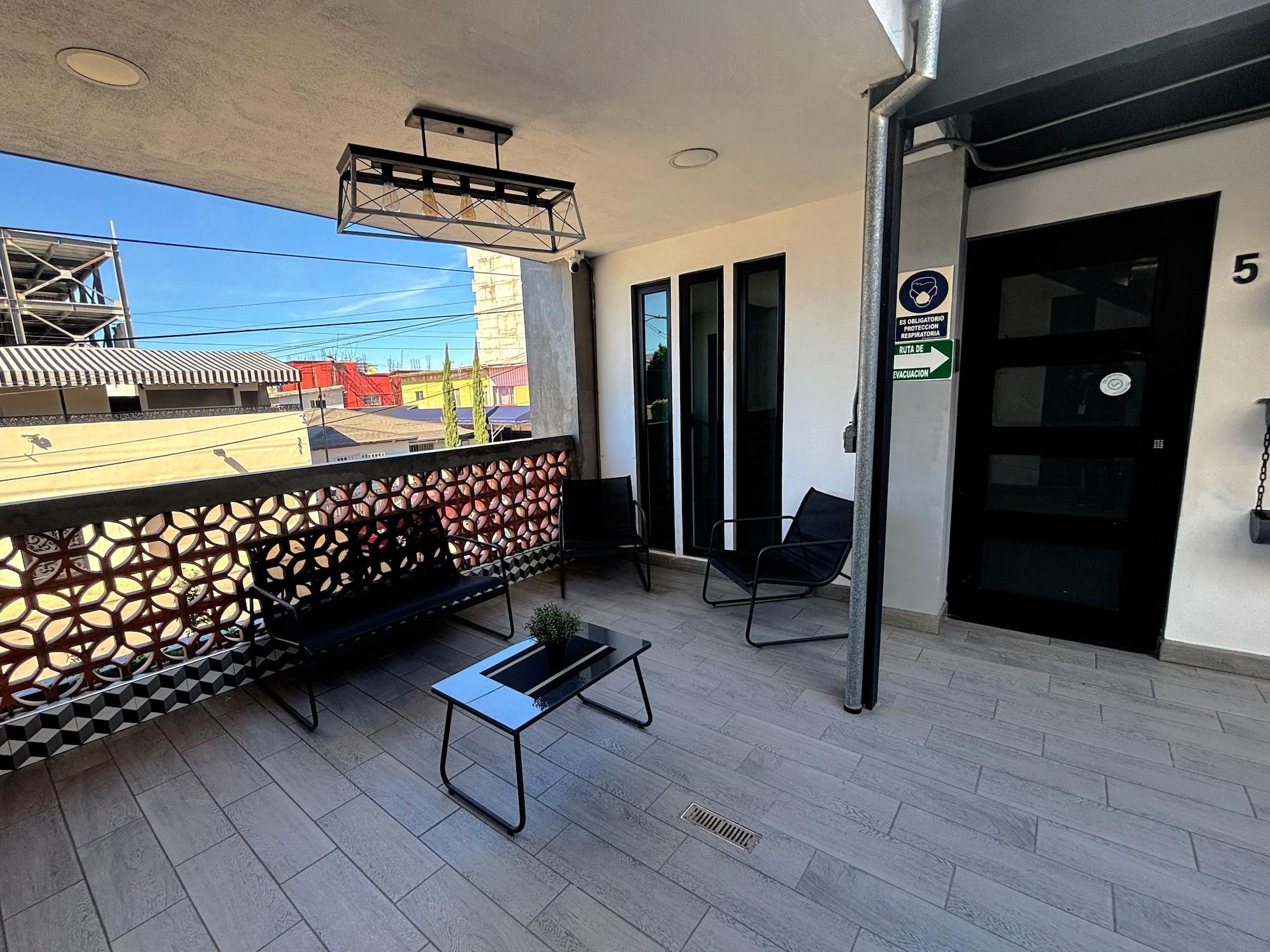Vista Exterior TJ Border Suites by Hosted by Me