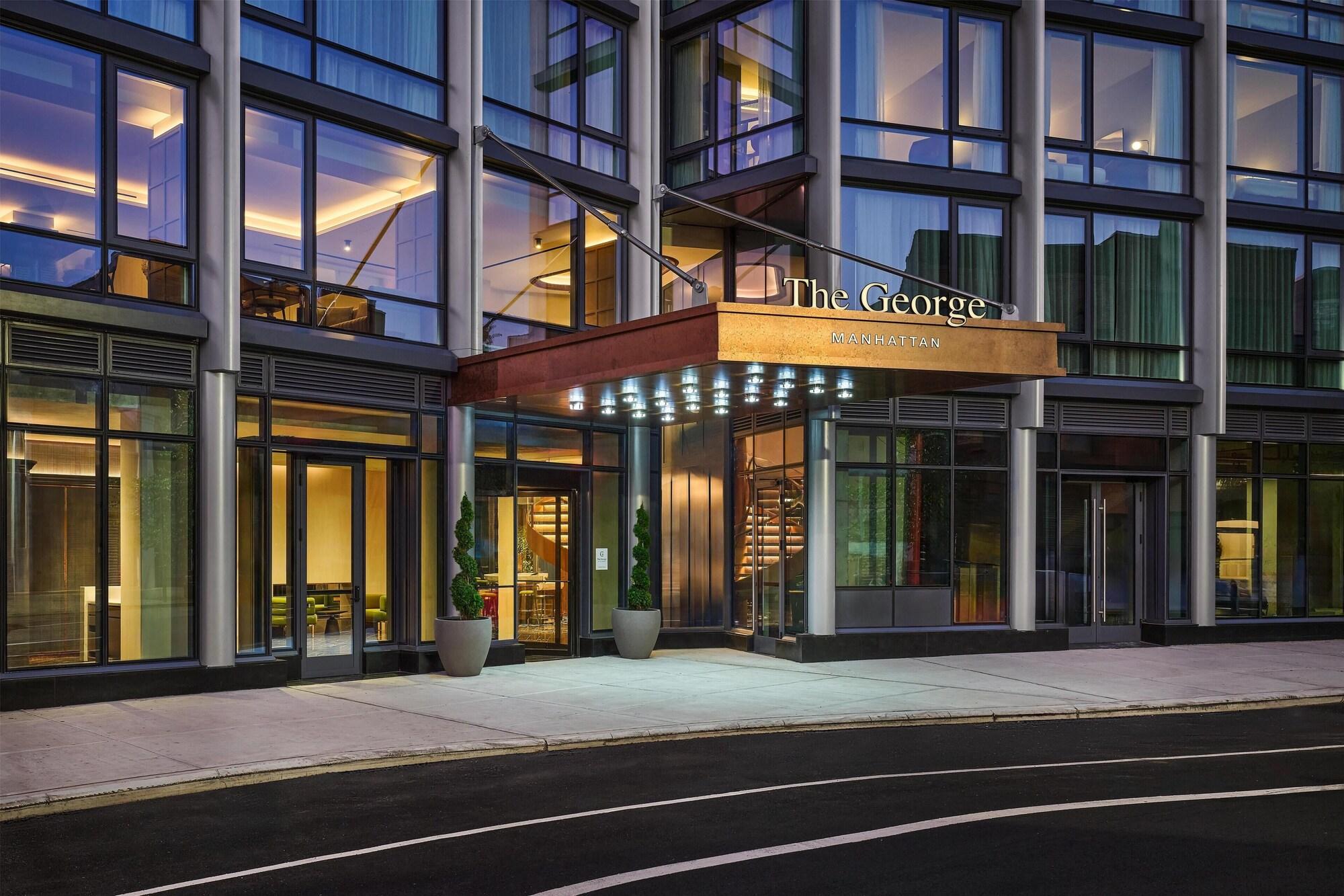 Vista Exterior The George Manhattan, Tapestry Collection by Hilton+++