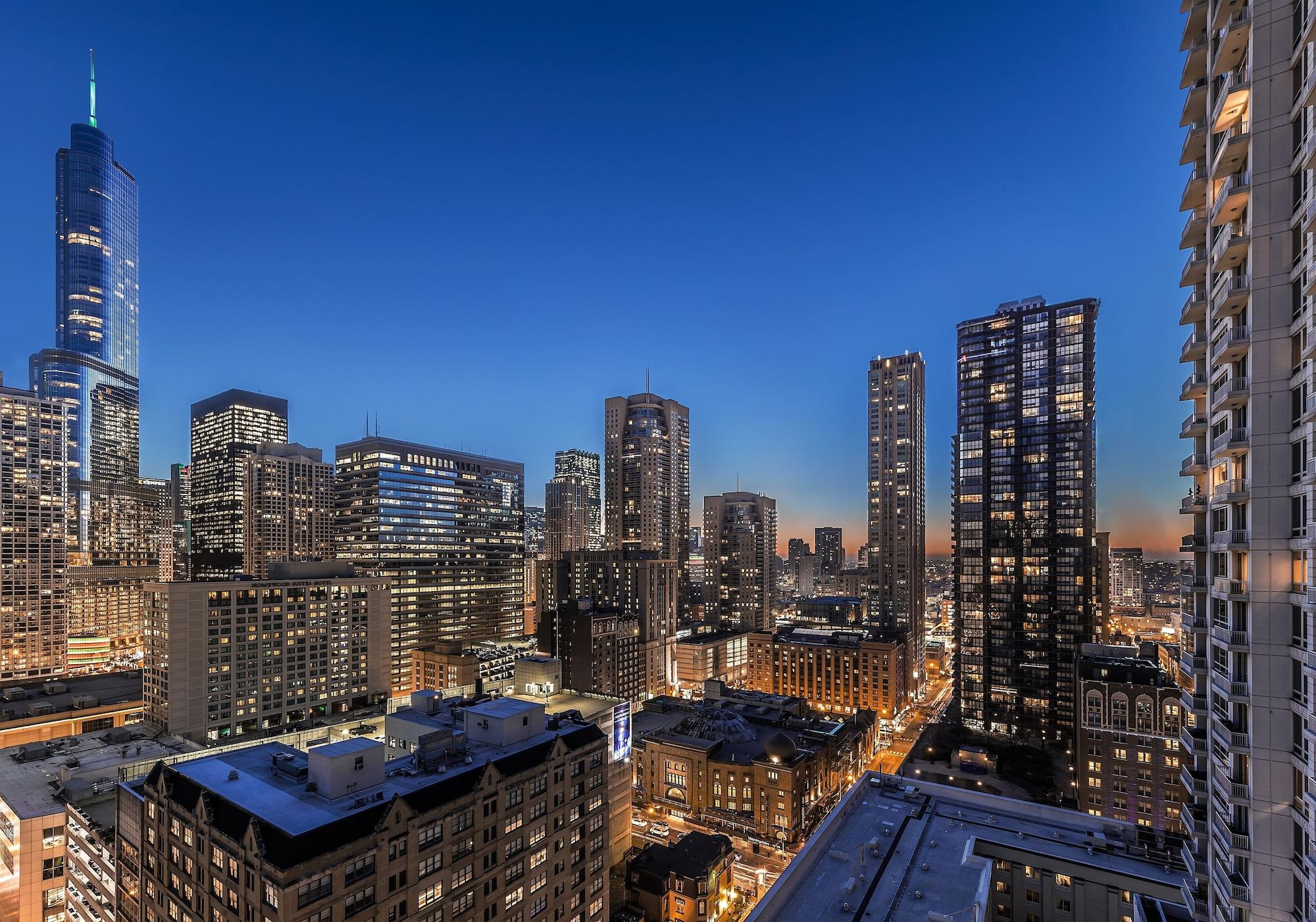 Vista Exterior Residence Inn Chicago Downtown Magnificent Mile
