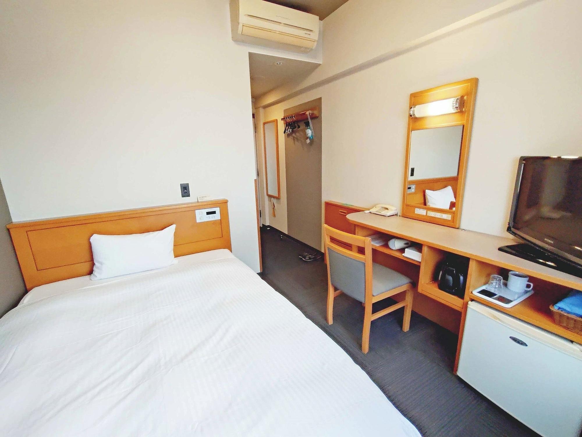 Habitación Hotel Route-Inn Toyokawa Inter