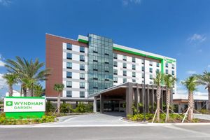Alojamiento - Wyndham Garden Orlando Universal / I Drive