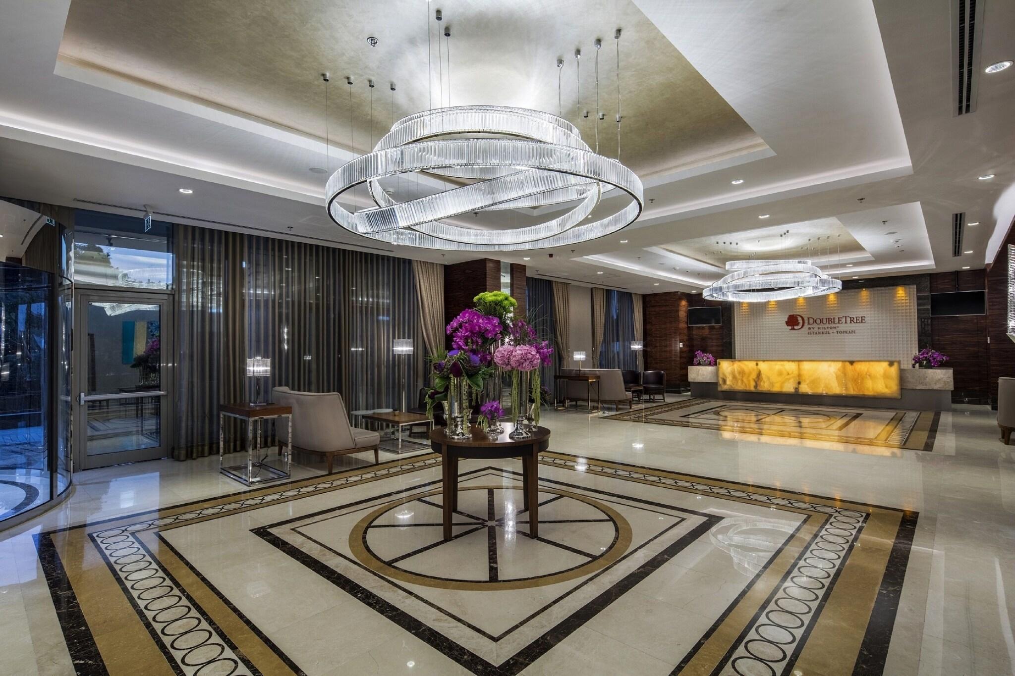 Vista Lobby DoubleTree by Hilton Istanbul Topkapi