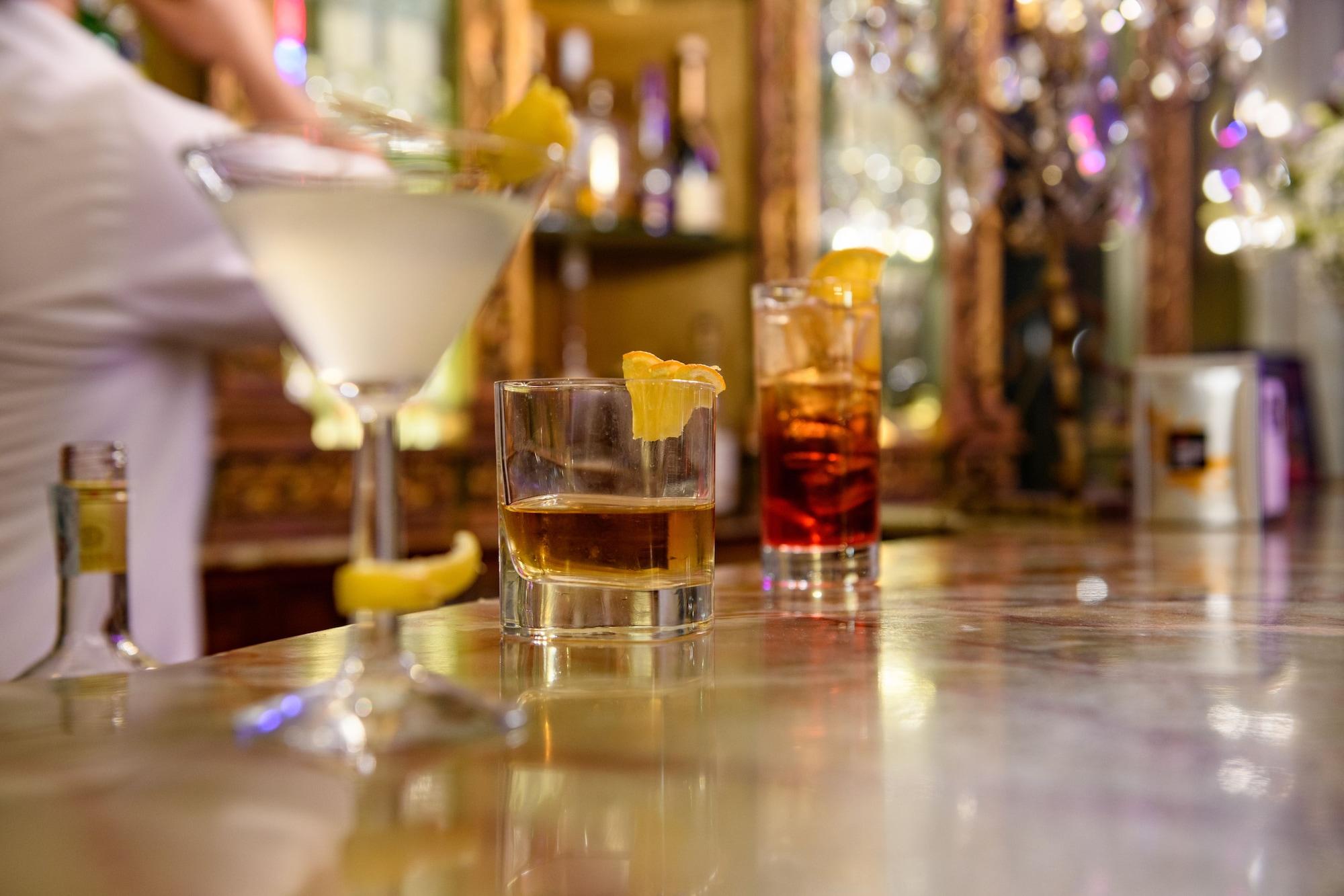 Bar/Salón Hotel Continental