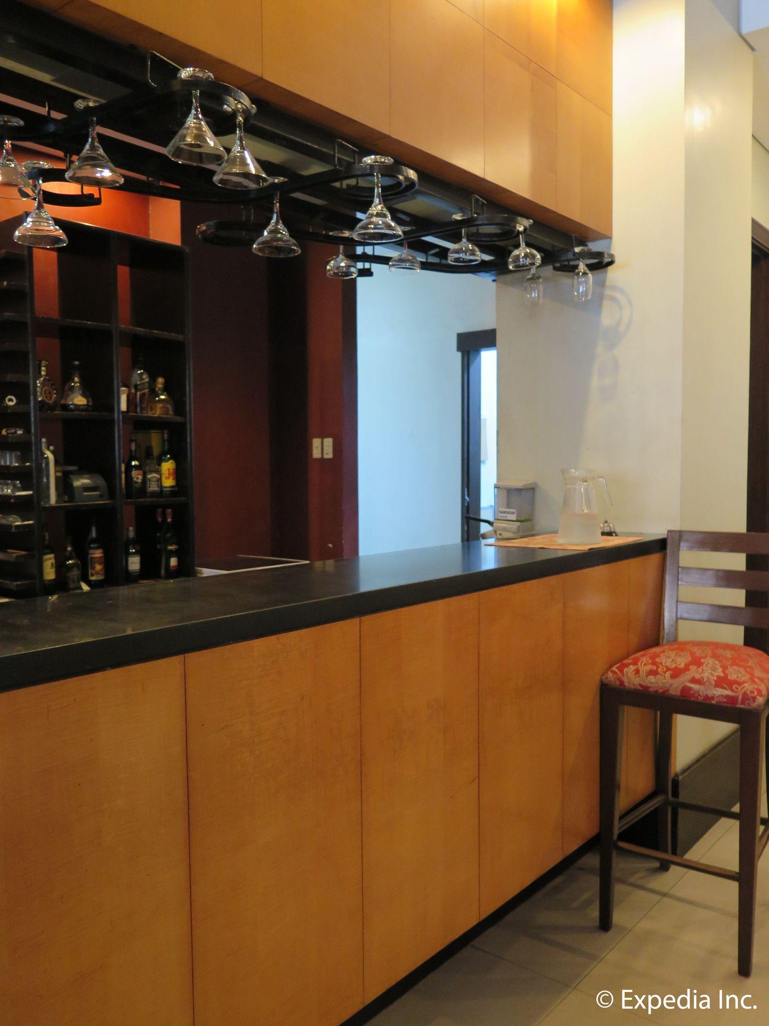 Bar/Salón Pontefino Hotel and Residences