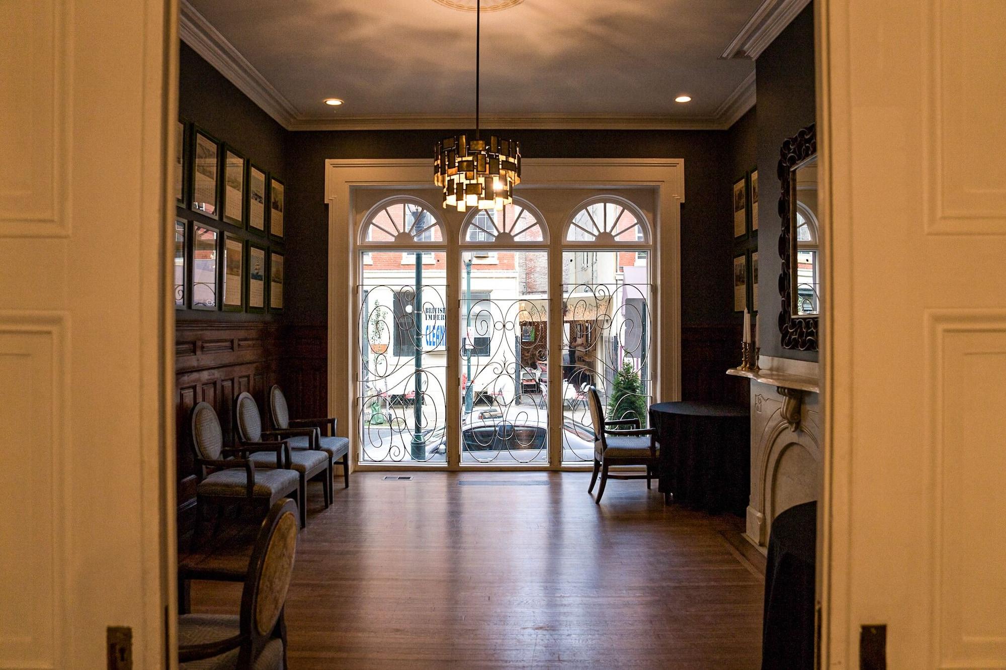 Sala de Reuniones The DWIGHT D Hotel