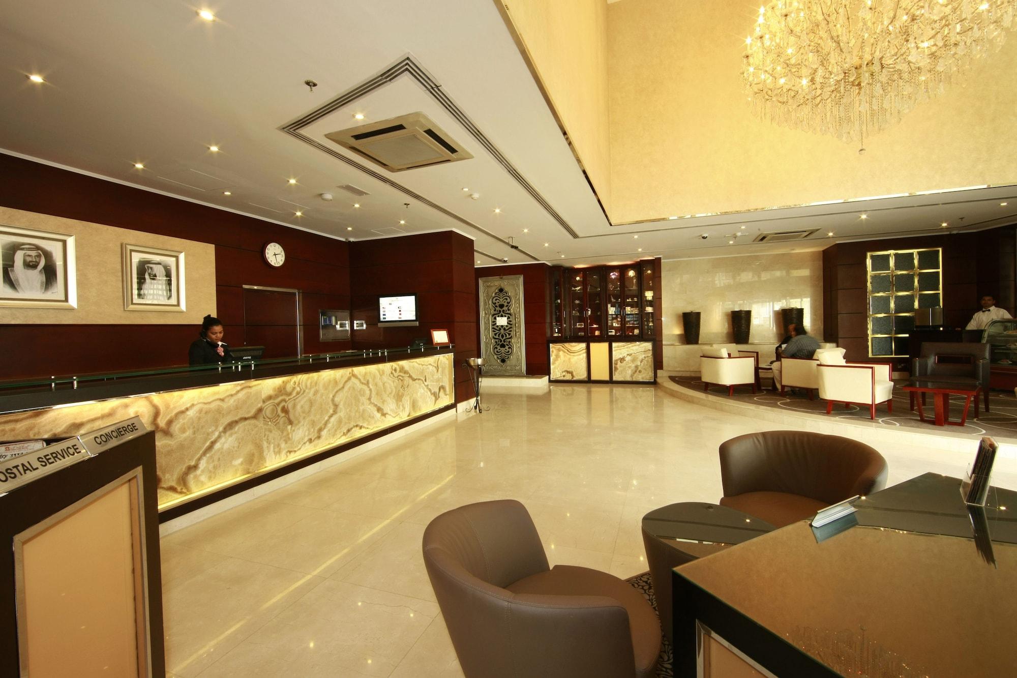 Vista Lobby Howard Johnson by Wyndham Bur Dubai