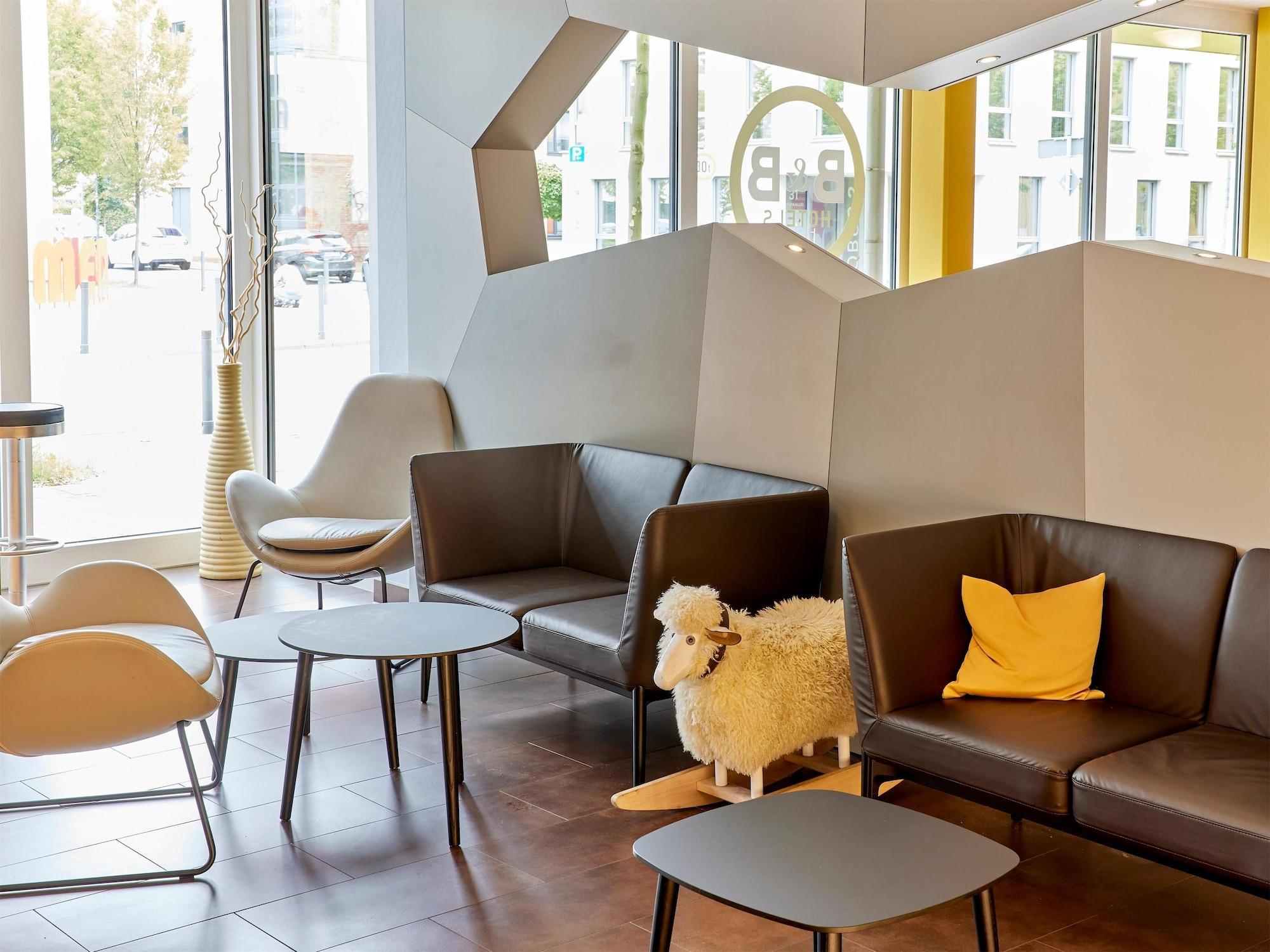 Vista Lobby B&B Hotel Saarbrücken-Hbf
