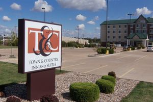 Alojamiento - Town & Country Inn and Suites