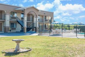 Alojamiento - Days Inn by Wyndham San Marcos