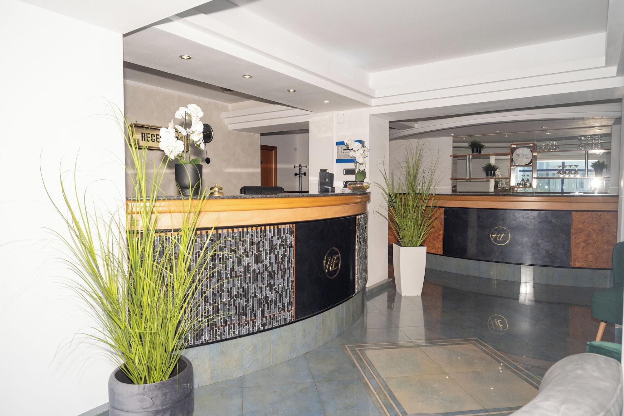 Vista Lobby Hotel Excelsior