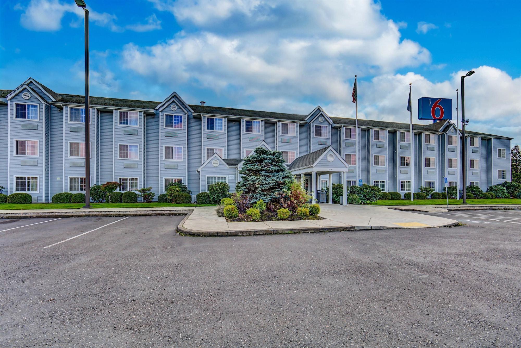 Varios Motel 6 Sutherlin, OR