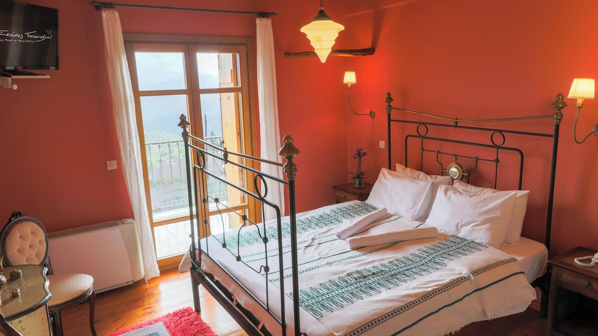 Varios Hotel Papanikola