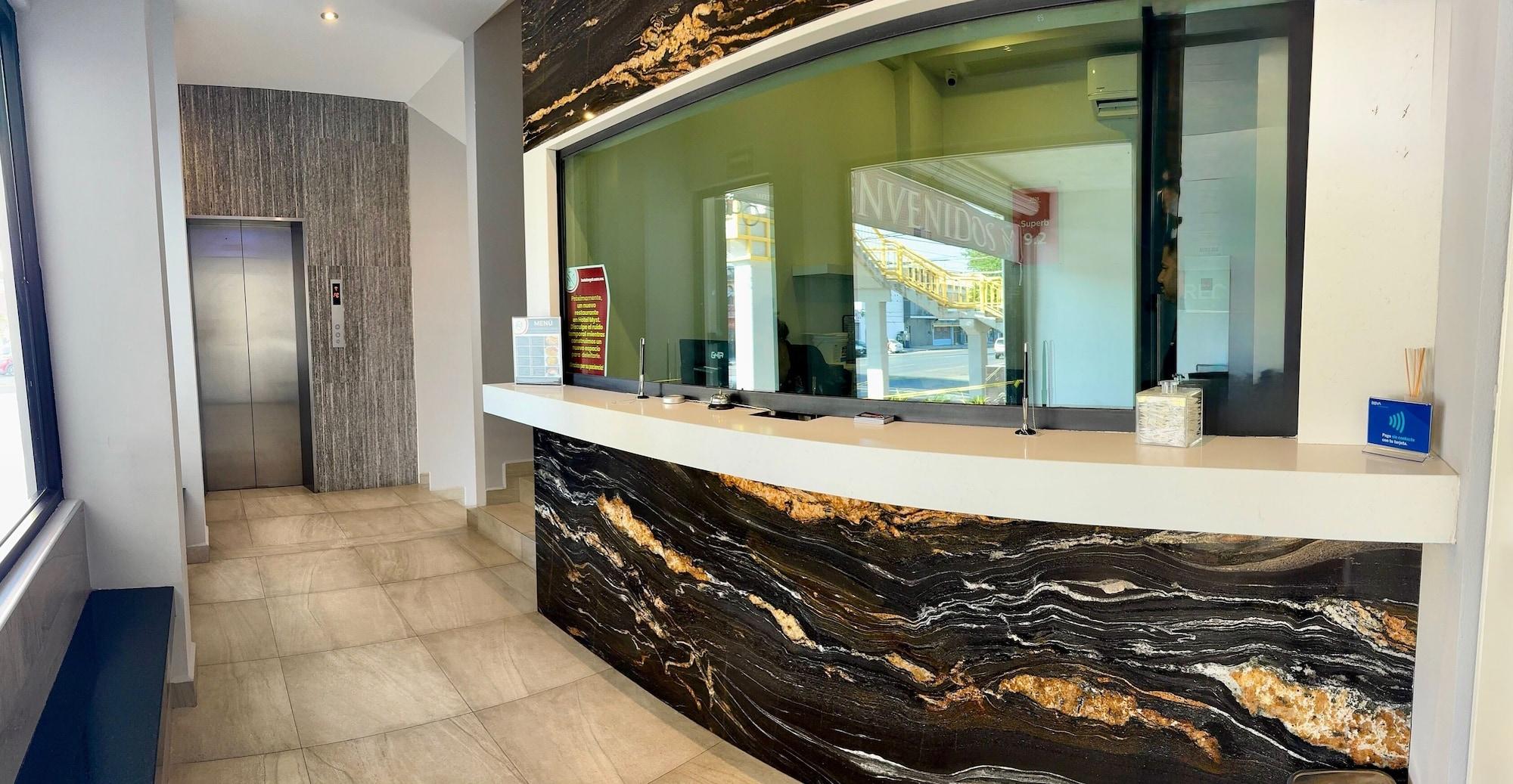 Vista Lobby Hotel Myst