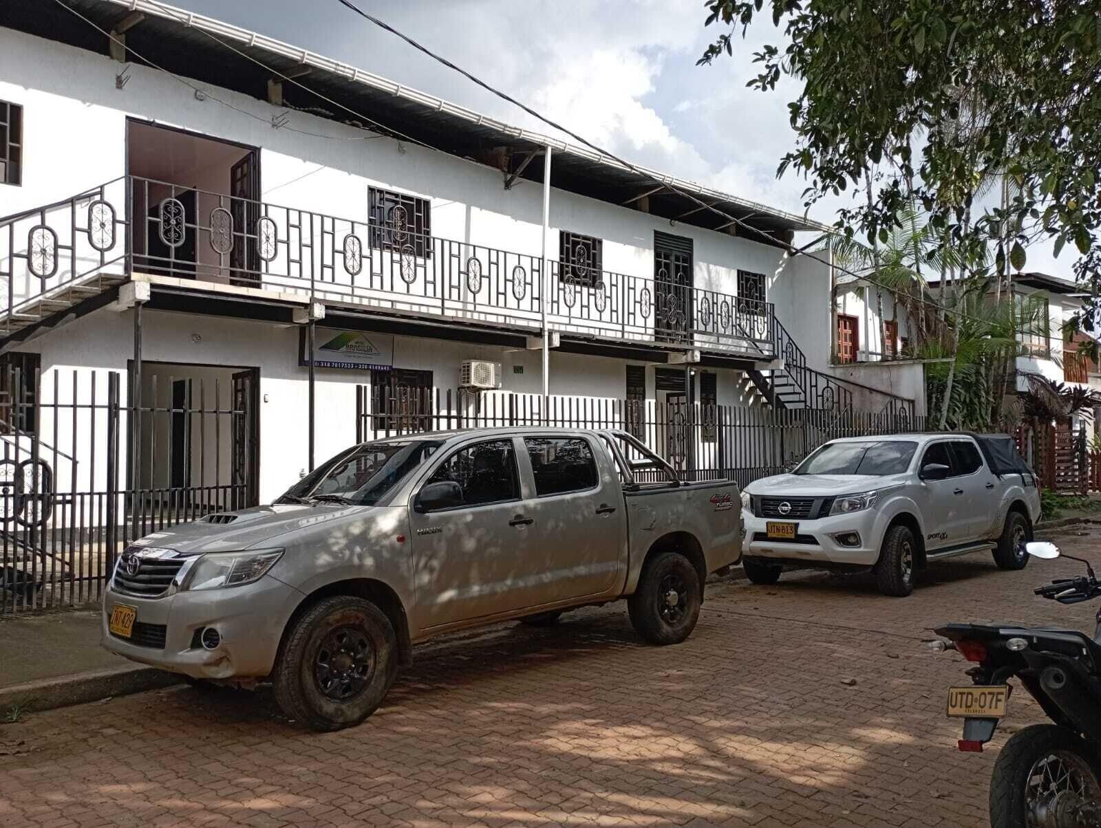 Vista Exterior HOTEL BRASILIA VAUPES