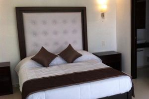 Alojamiento - Luxurious Surf Resort in Pascuales Mexico - Room #5 Private - On the Beach