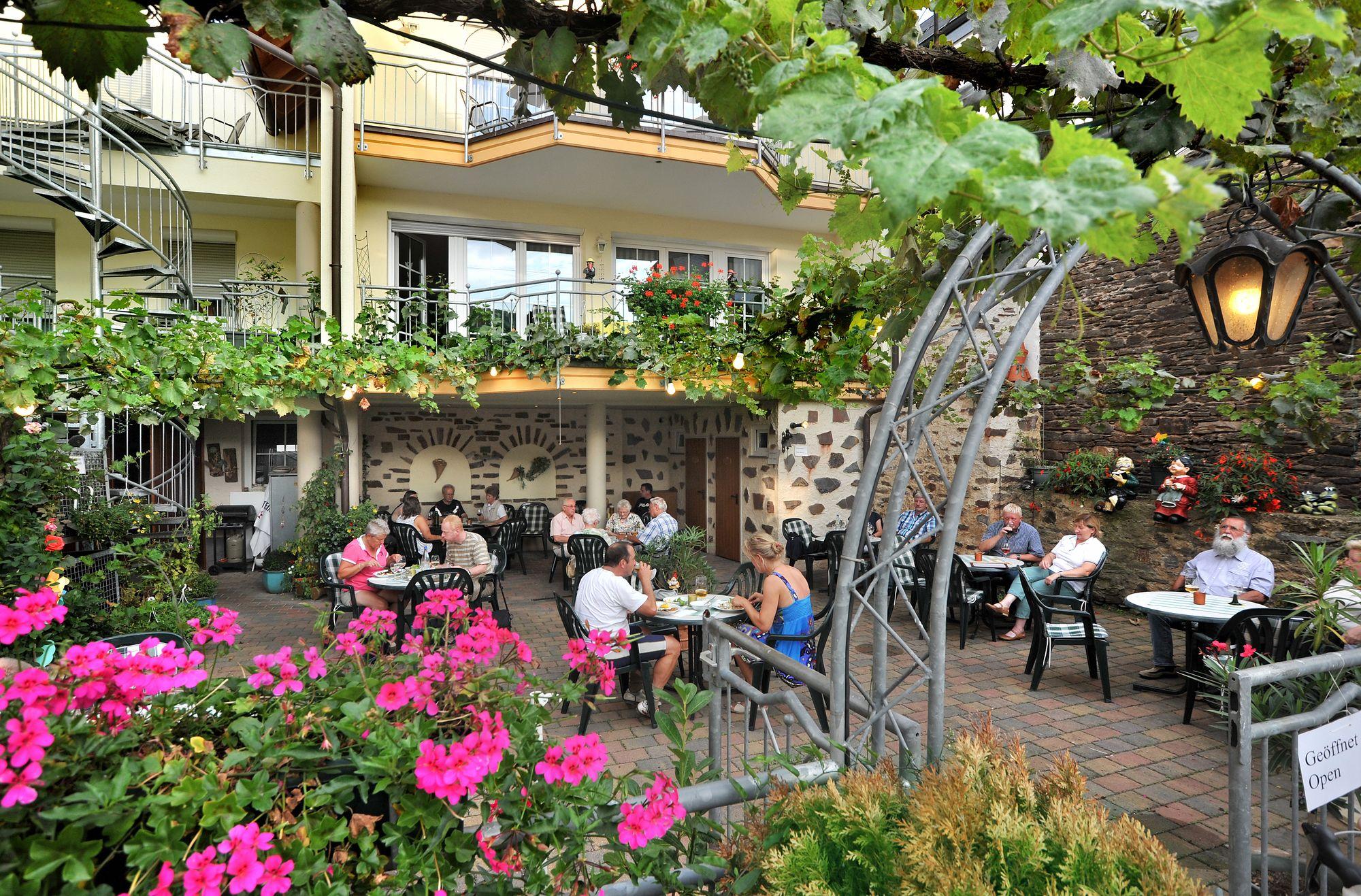 Comodidades del Alojamiento Winzerhotel - Restaurant zum Moselstrand