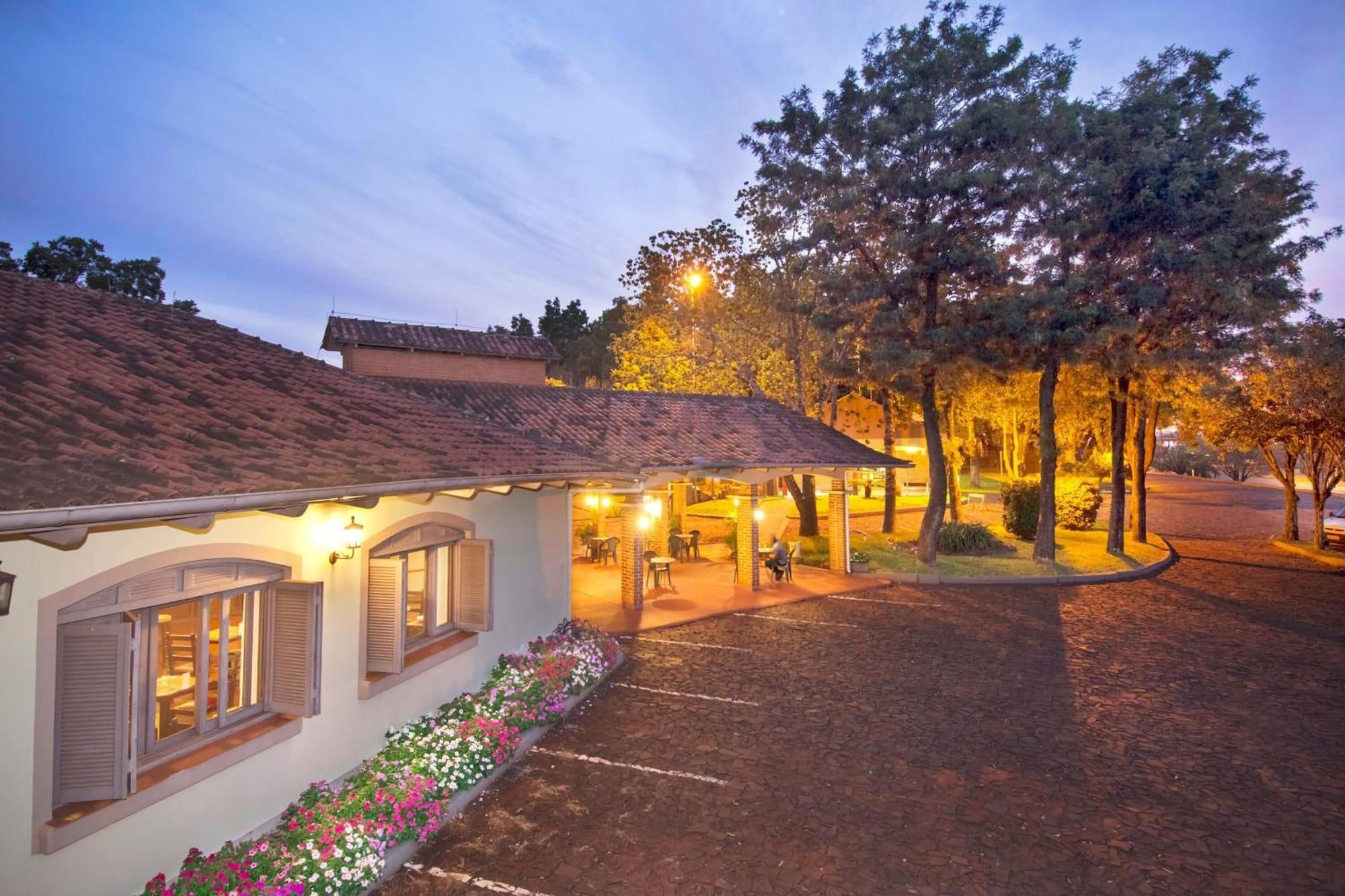 Vista Exterior Hotel Jardim Europa