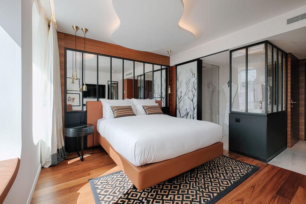 Hotel Renaissance Paris Republique Hotel