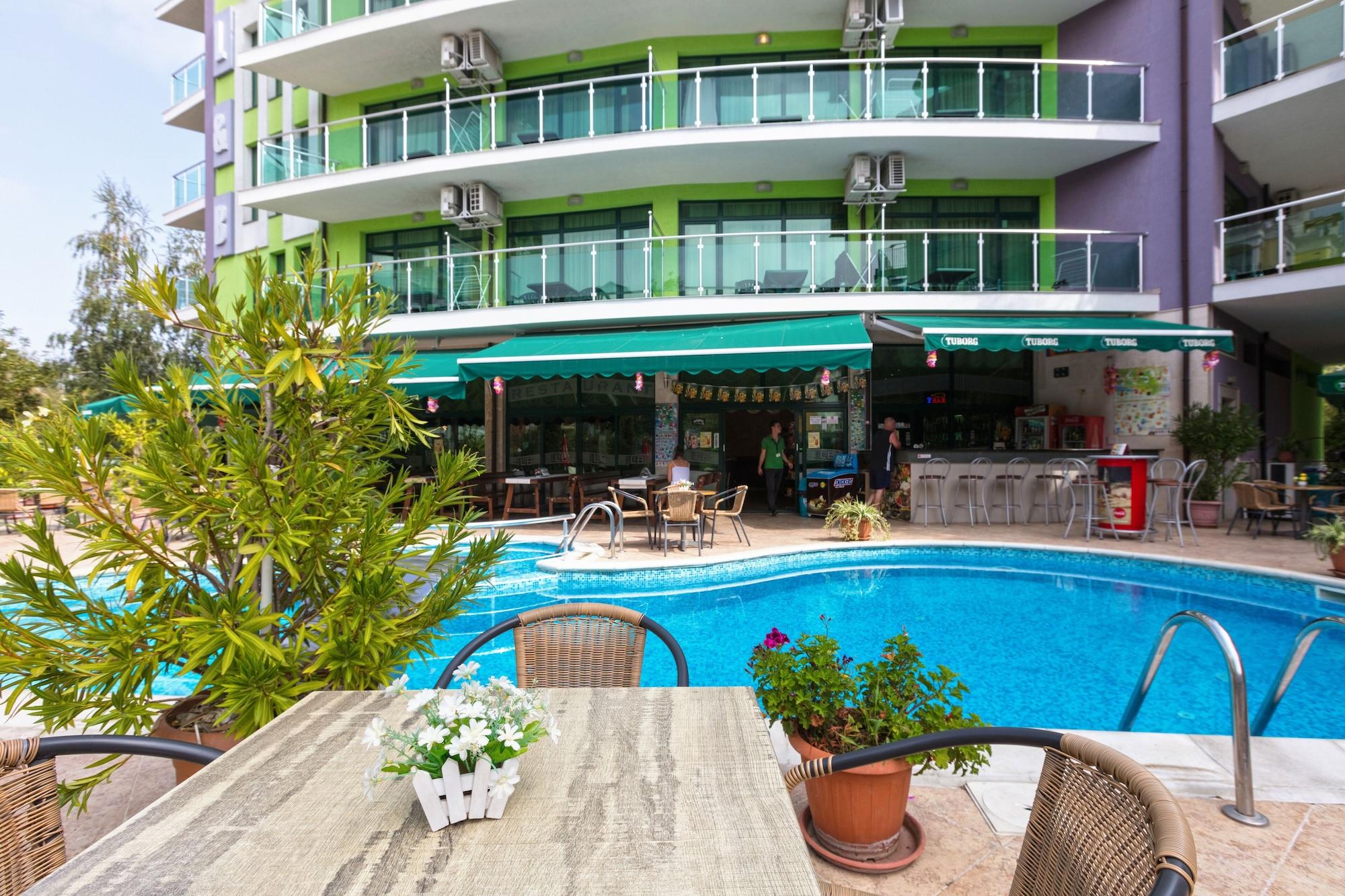 Vista Exterior L&B Hotel