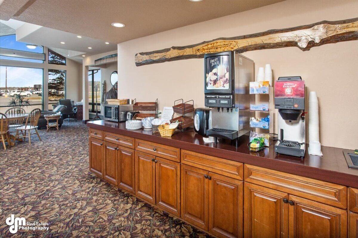 Vista Lobby Kenai Airport Hotel