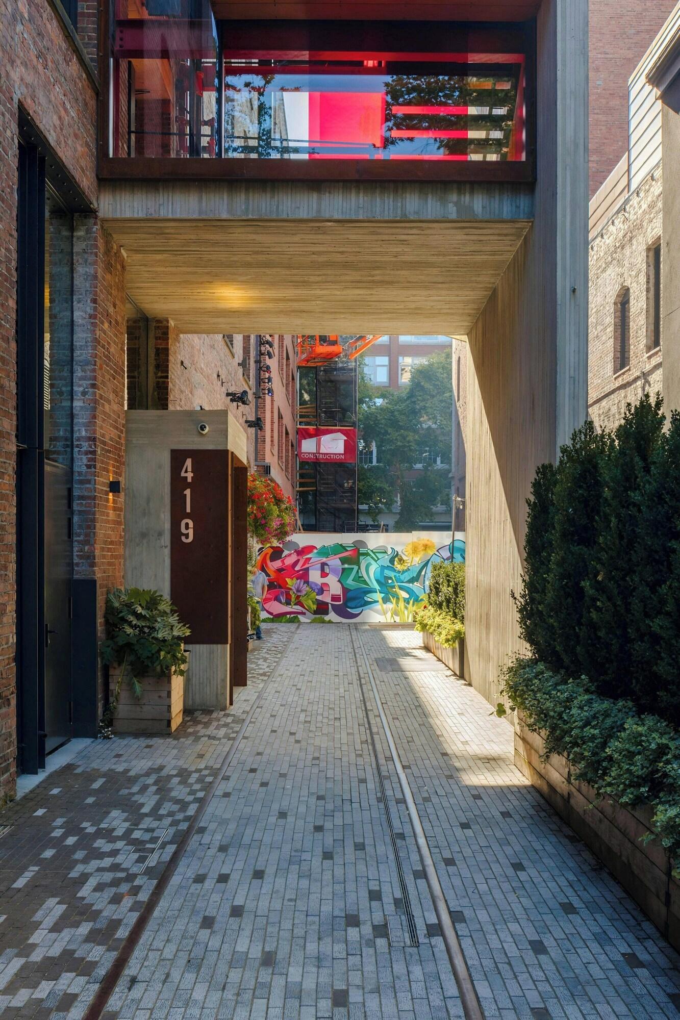 Vista Exterior Sonder by Marriott Bonvoy RailSpur Apartments Pioneer Square