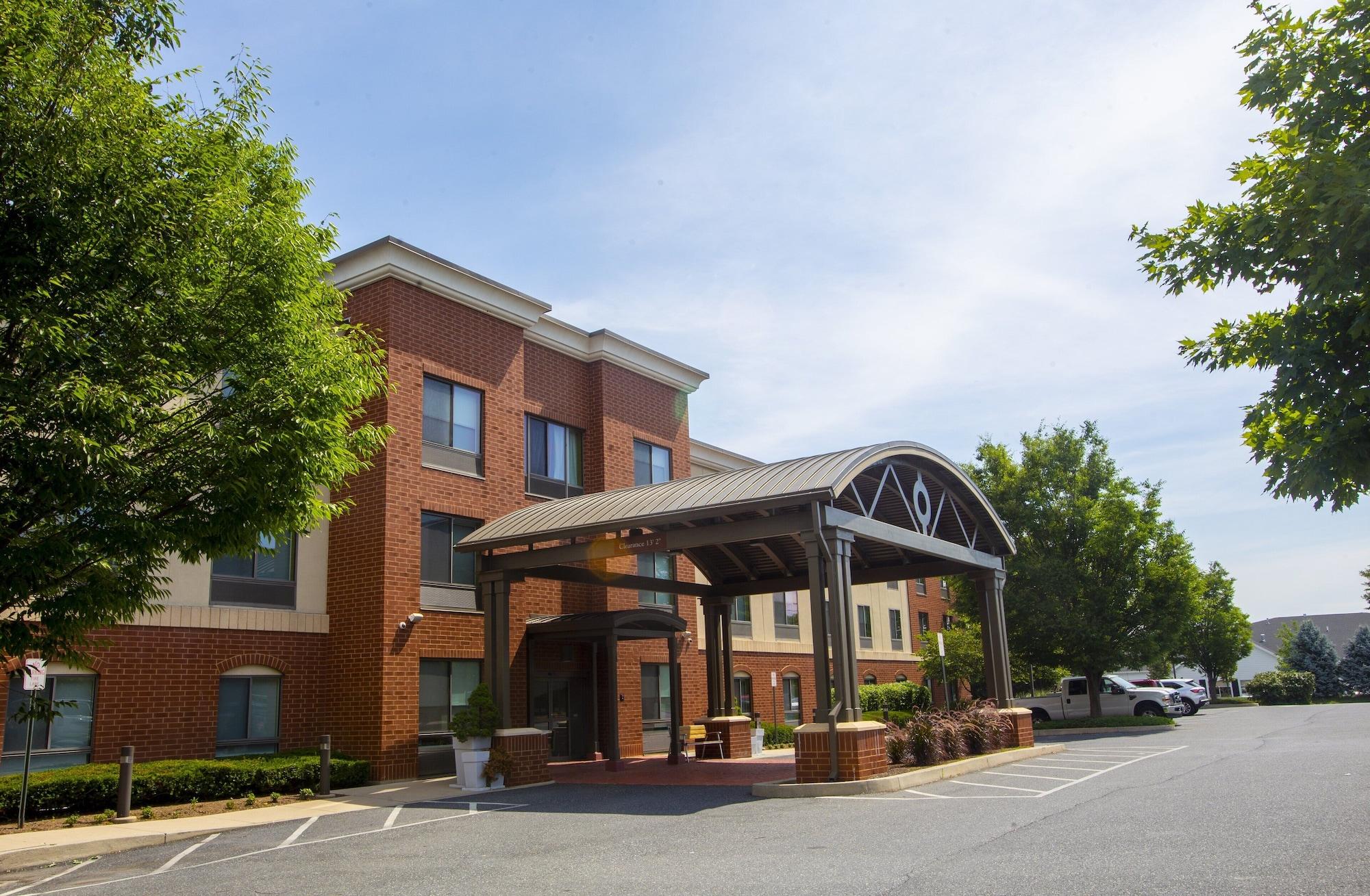 Vista Exterior Holiday Inn Express & Suites Bethlehem Arpt-Allentown Area