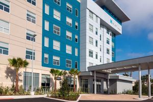 Alojamiento - Hyatt House Orlando Airport
