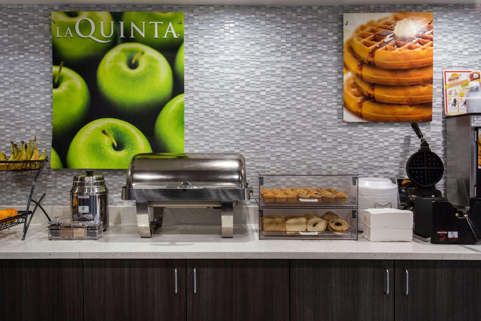 Restaurant La Quinta Inn & Suites by Wyndham Effingham