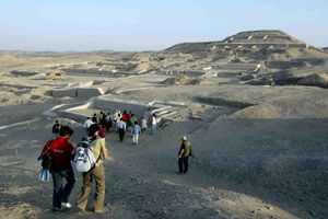 Actividad - TOUR PIRAMIDES DE CAHUACHI EN NASCA - ICA