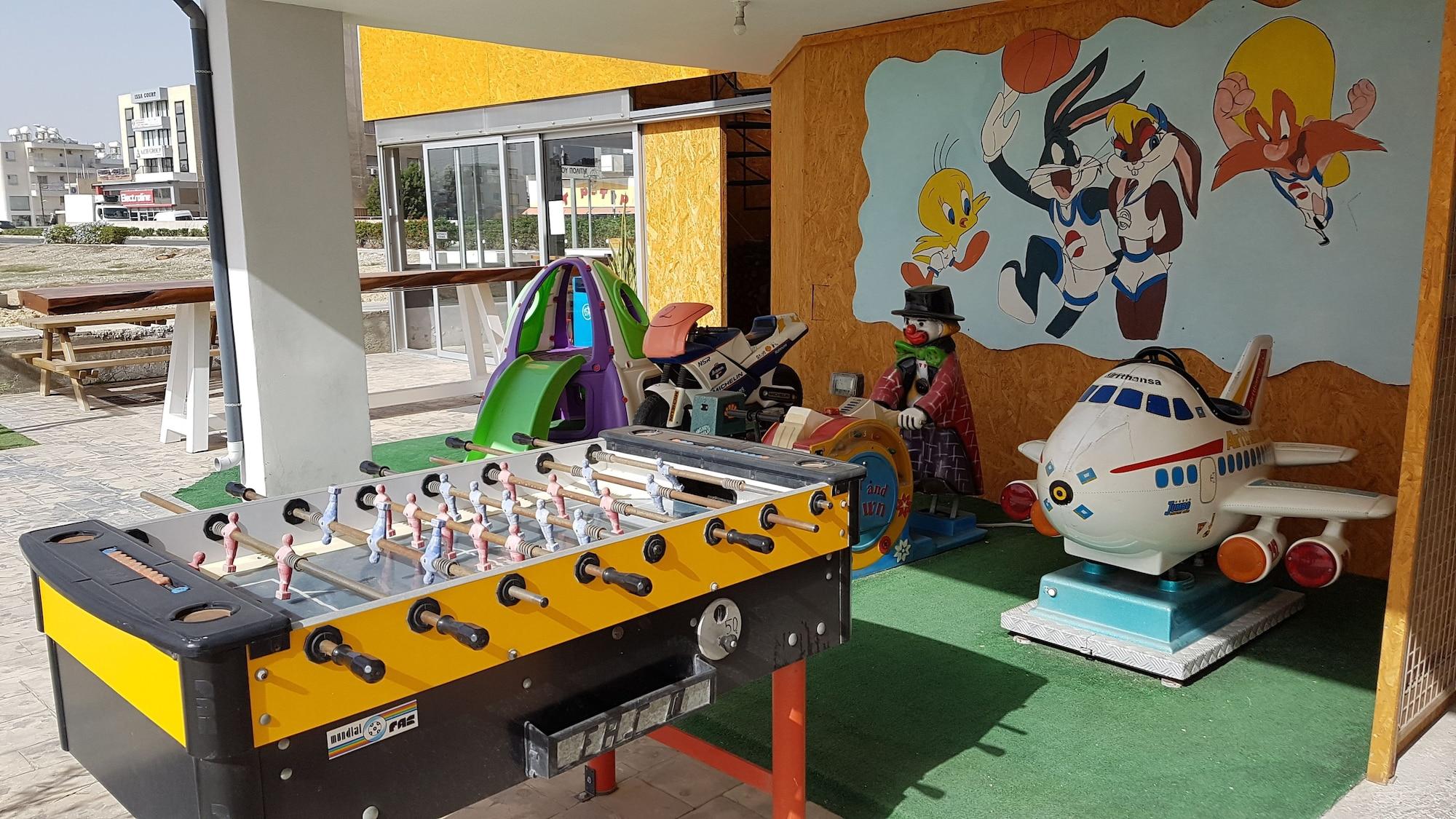 Instalaciones Recreativas Alora Apartments