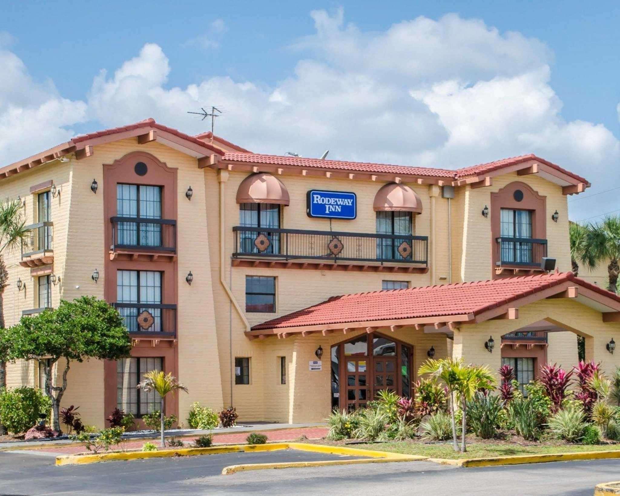 Vista Exterior Rodeway Inn Near Ybor City - Casino