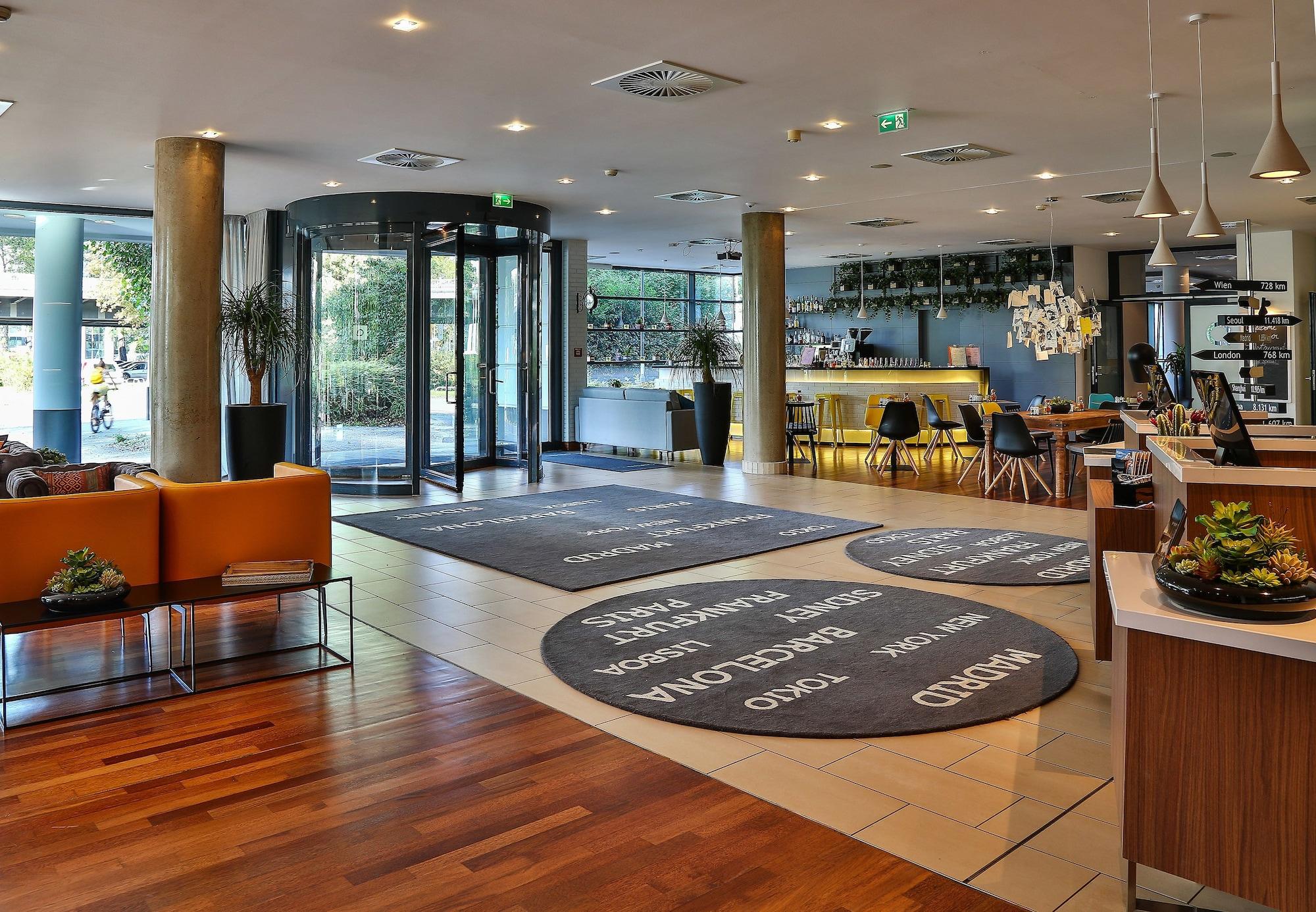 Vista Lobby Hotel Frankfurt Messe affiliated by Meliá