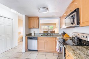 Alquiler Vacacional - Sunny Spacious Condo 3 Miles to Siesta Key Beach