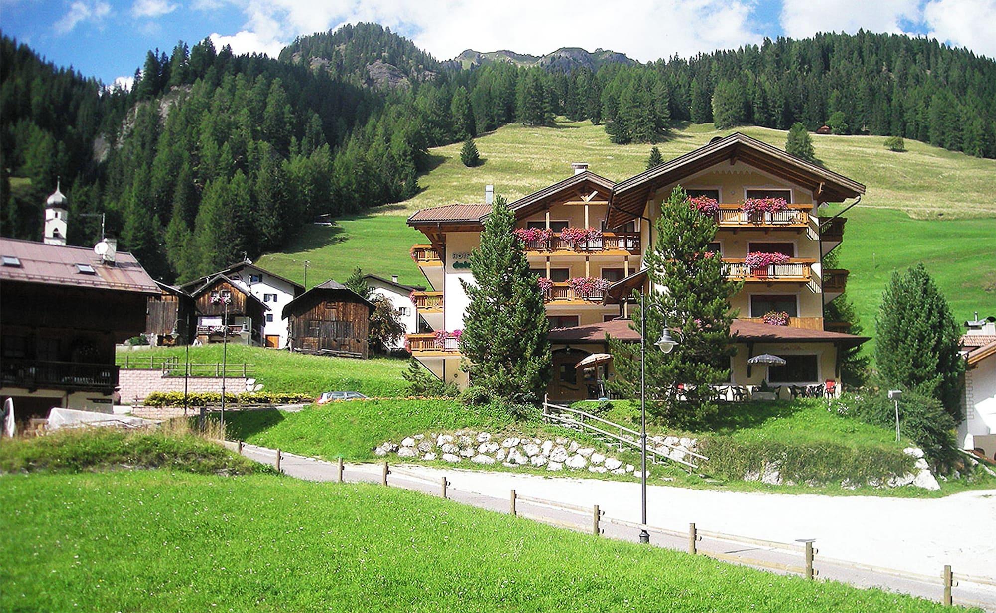 Vista Exterior Hotel Dolomites Inn