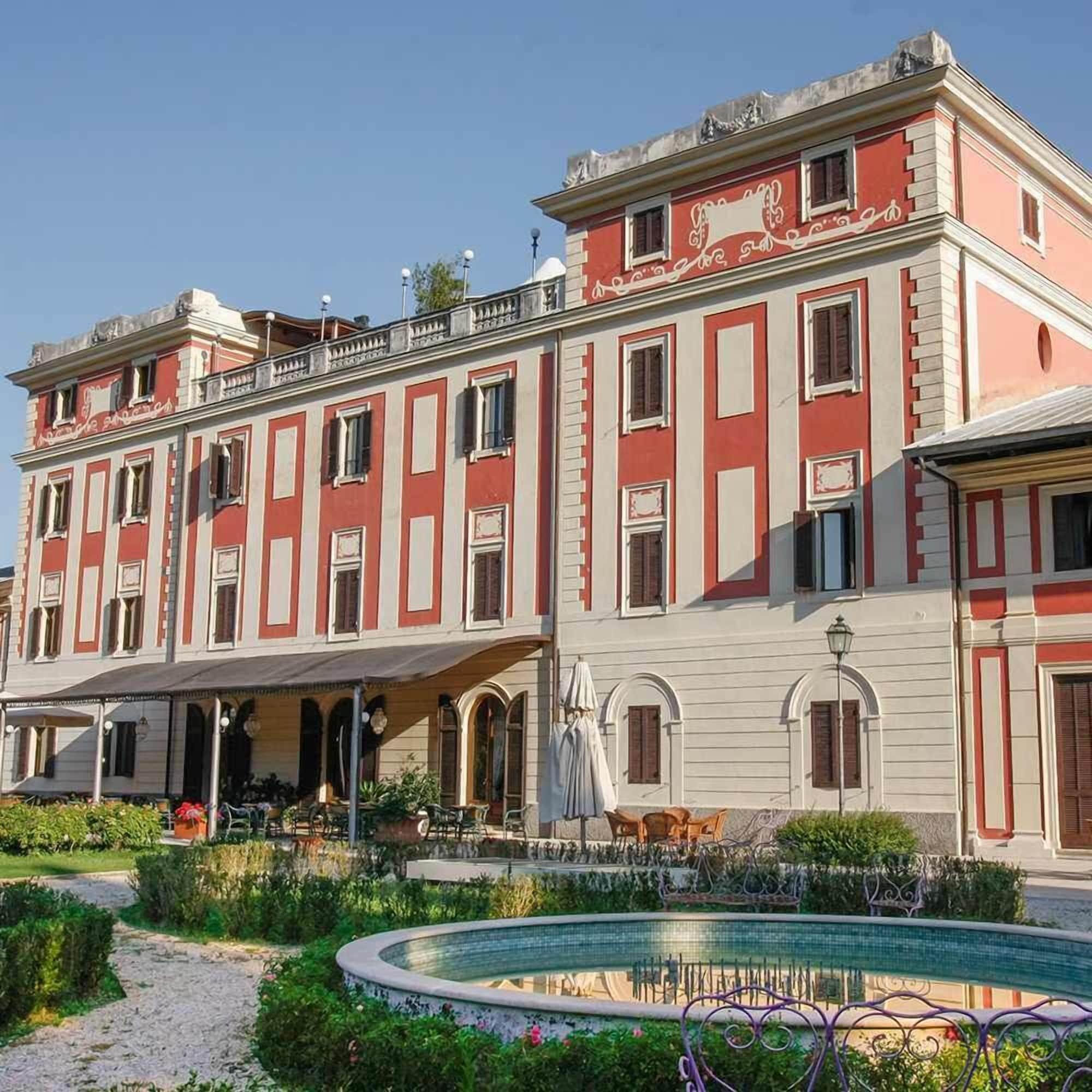 Vista Exterior Park Hotel Villa Potenziani