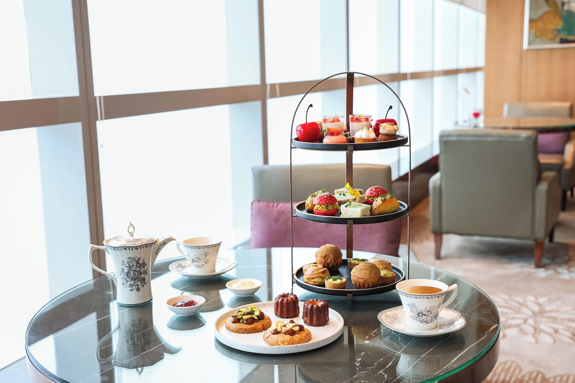 Restaurant InterContinental Hanoi Landmark72 by IHG