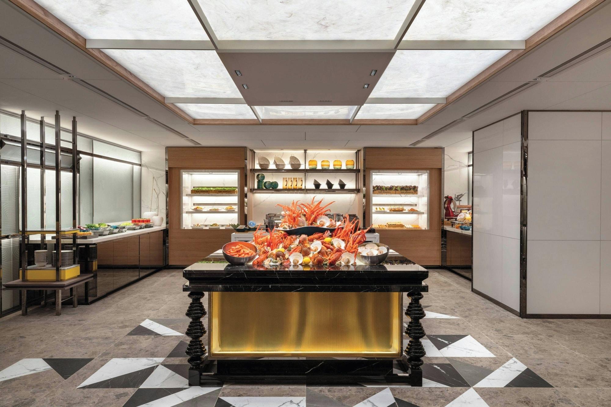 Restaurant Renaissance Harbour View Hotel Hong Kong