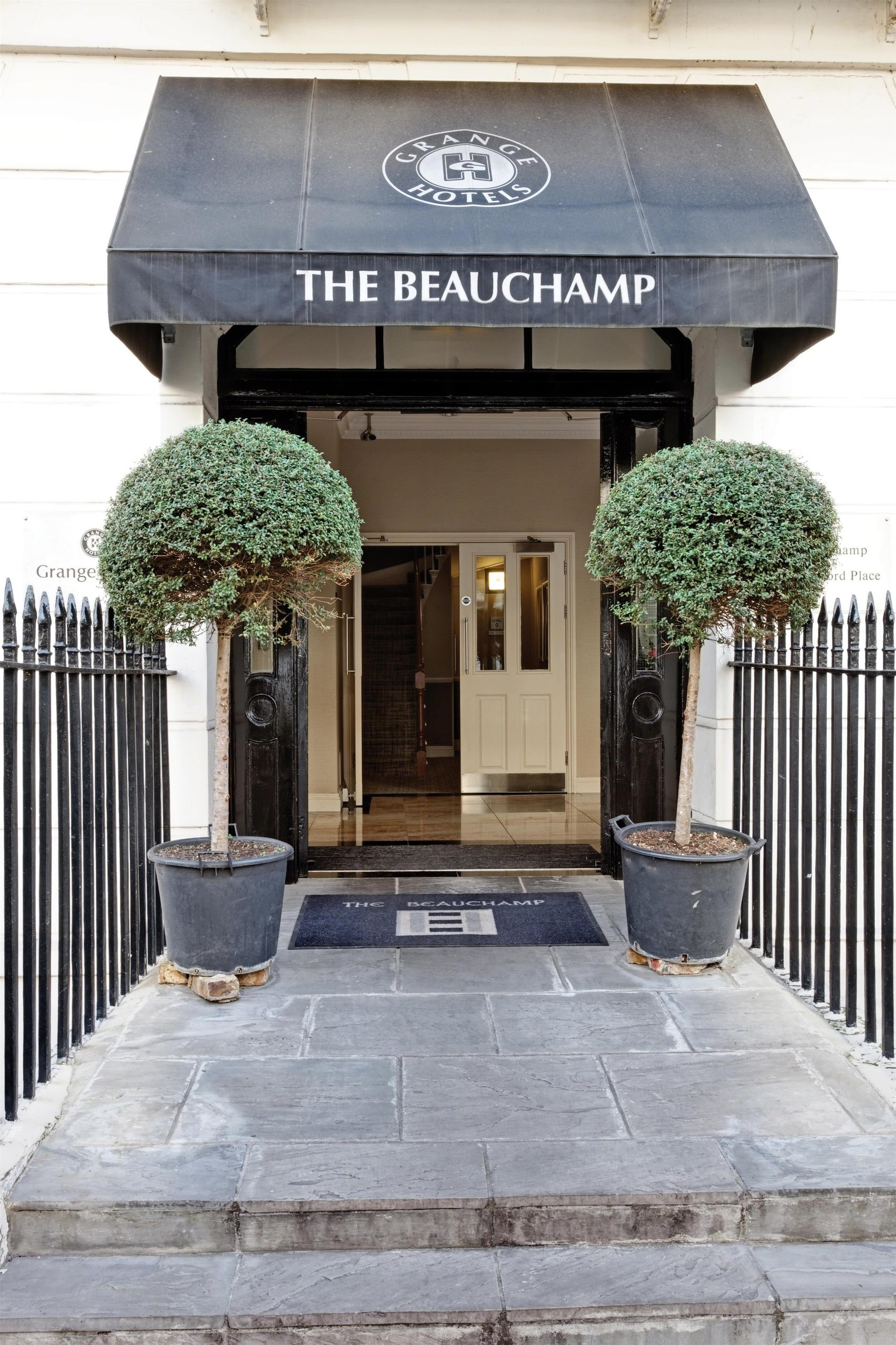 Vista Exterior Grange Beauchamp