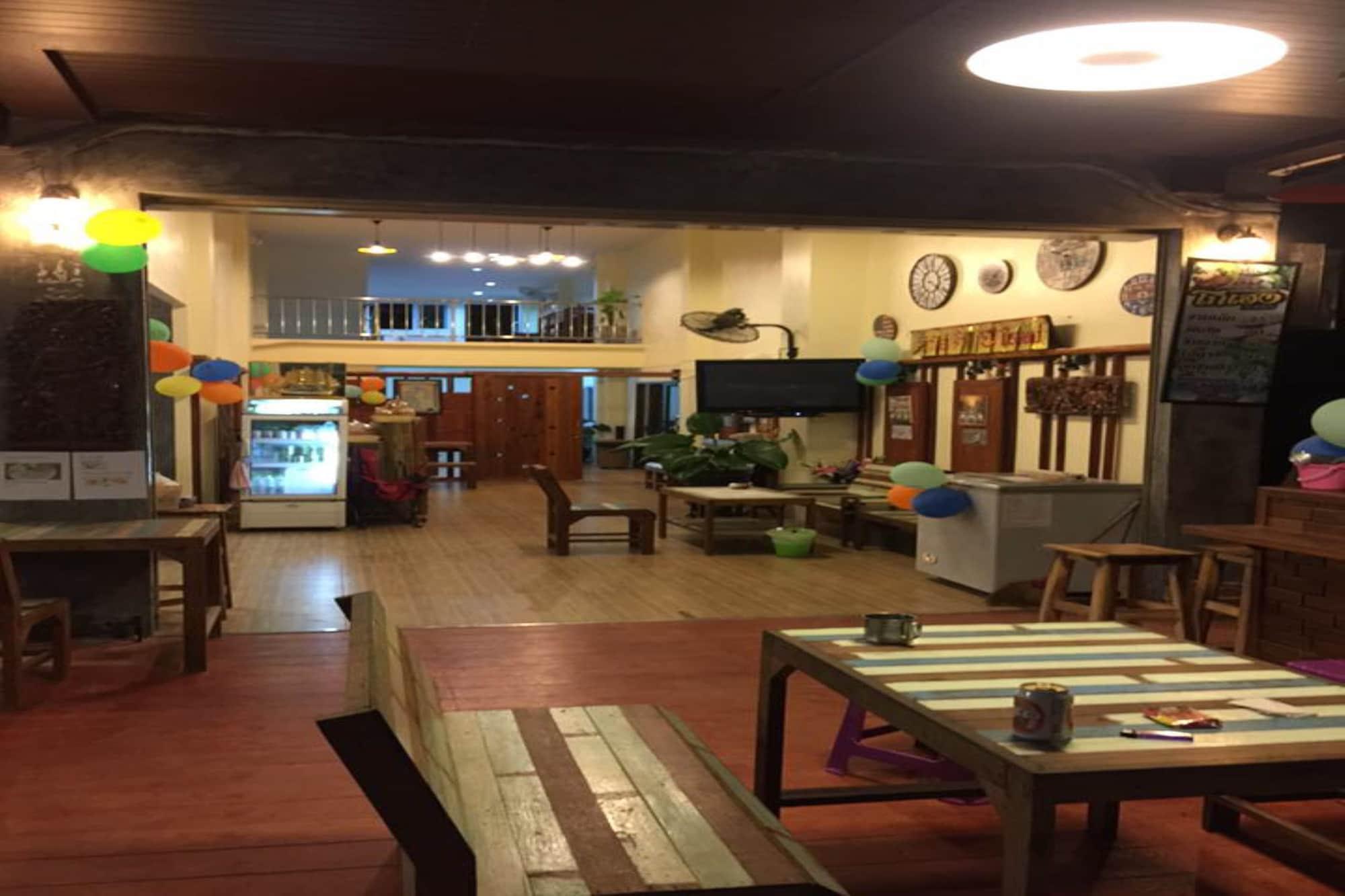 Bar/Salón Phangan Barsay Hostel