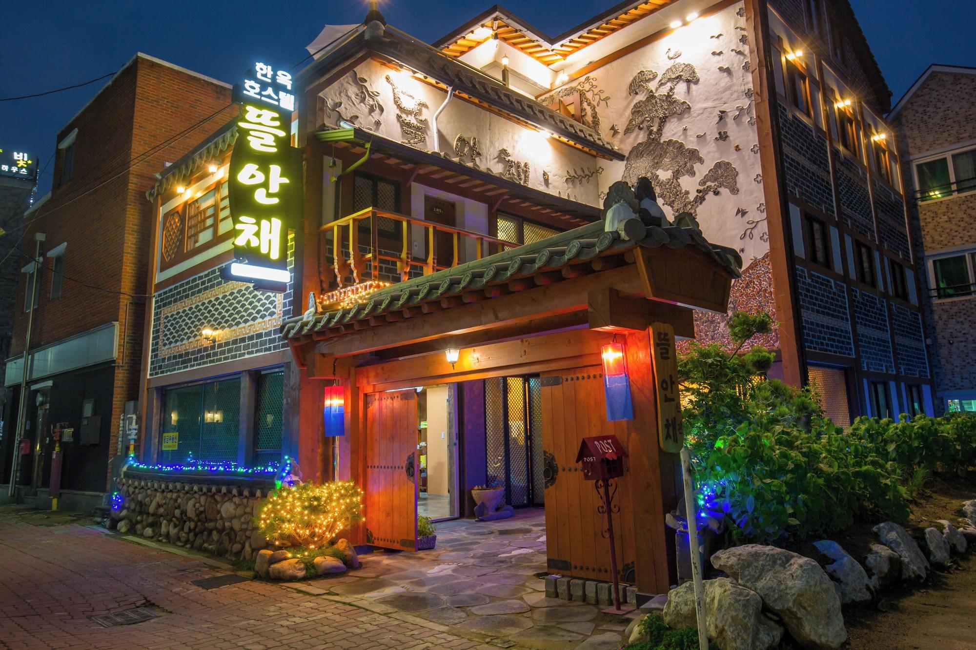Vista Exterior Ddlanchae Hanok Stay - New House